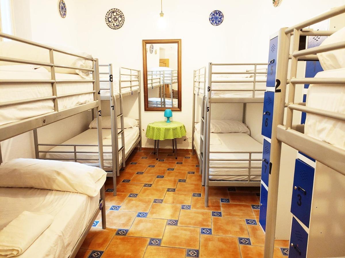 Hostel Patio 19 Málaga Kültér fotó